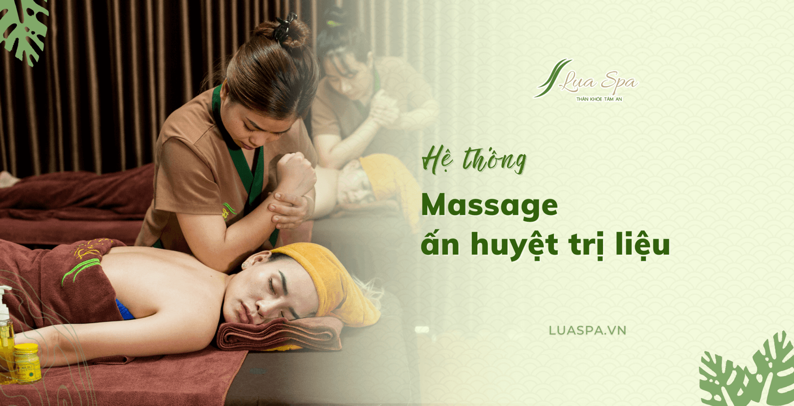 Nhân viên spa đang thực hiện liệu pháp massage ấn huyệt cho khách hàng tại Lua Spa.