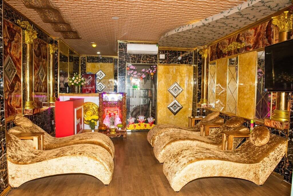 Massage Queen Quận 1 - Không gian ấm cúng, trải nghiệm massage từ A đến Z tại TPHCM đầy mê hoặc.