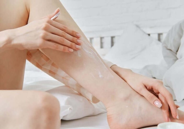 Sau Sinh Tắm Gì Cho Trắng Da? Top 8 Bí Quyết Làm Đẹp An Toàn Cho Mẹ Bỉm