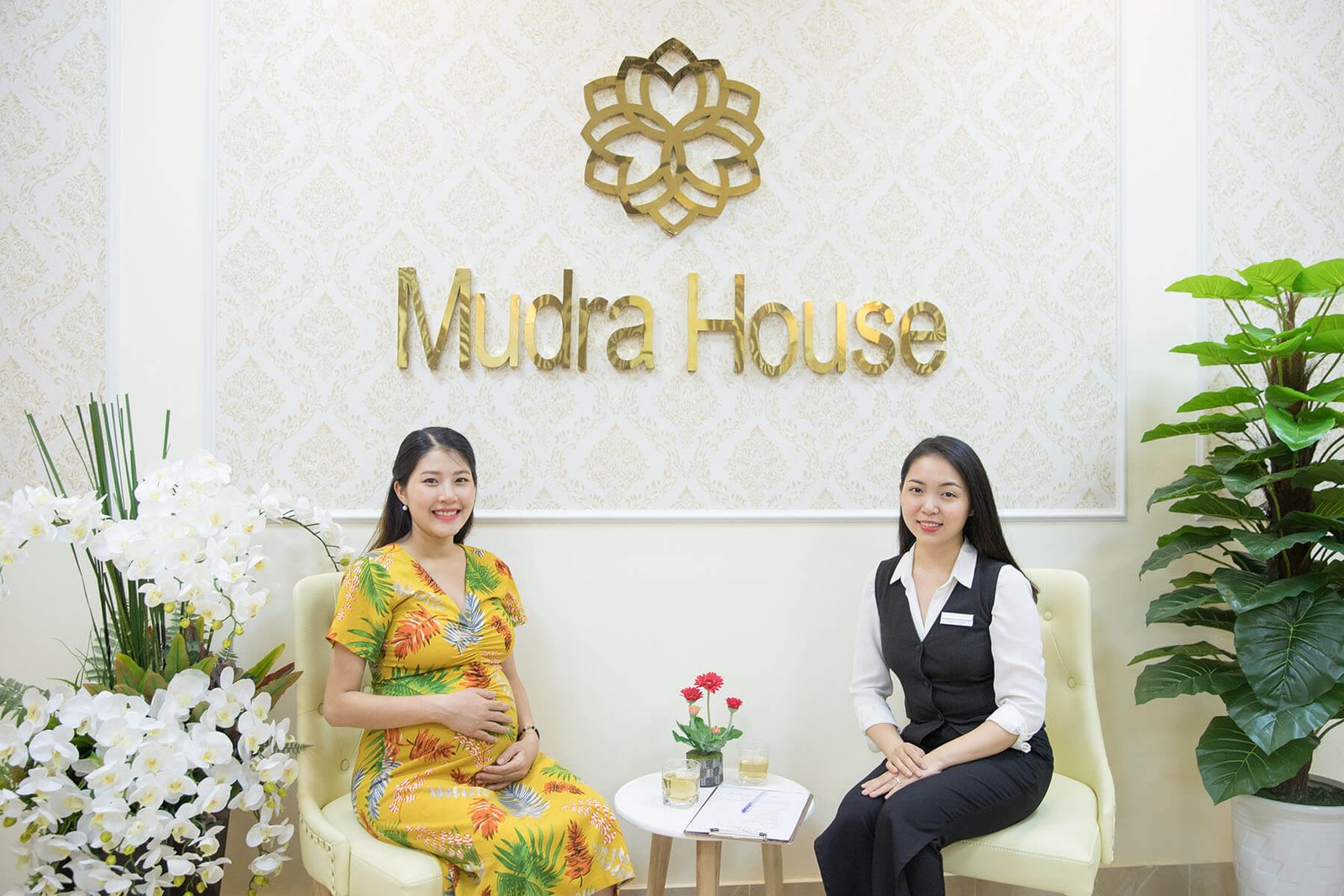 Không gian xanh mát, yên bình của Mudra House, nơi lý tưởng để tận hưởng dịch vụ gội đầu Phú Nhuận.