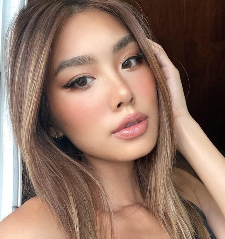 makeup tone Tây nhẹ nhàng