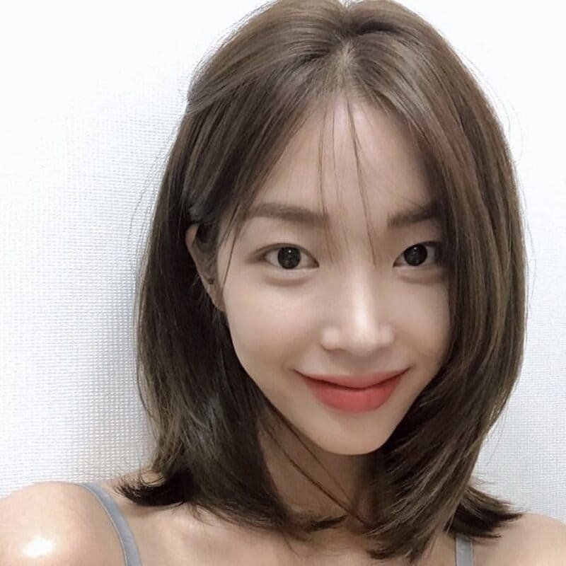 Tóc ngang vai mái bay