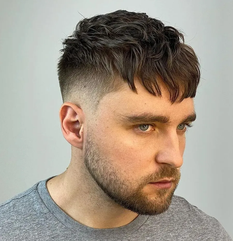 Tóc undercut fringe