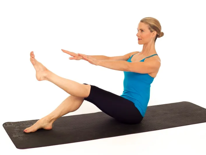bai-tap-pilates-giam-can-toan-than-4-1 Bài tập Single-Leg Teaser