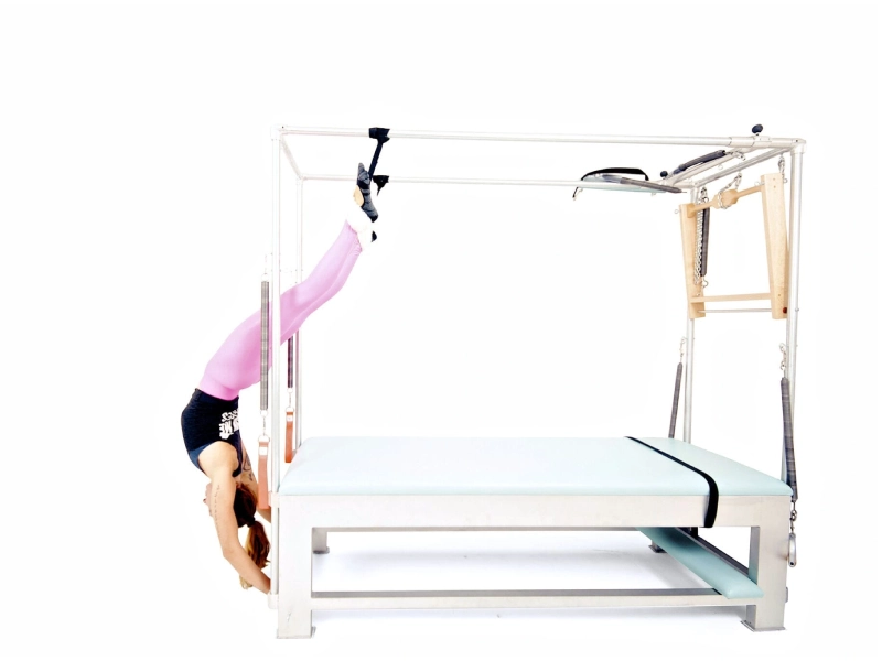 bai-tap-pilates-half-and-full-hanging-tren-cadillac-2-1 Lợi ích của bài tập Half and Full Hanging trên Cadillac