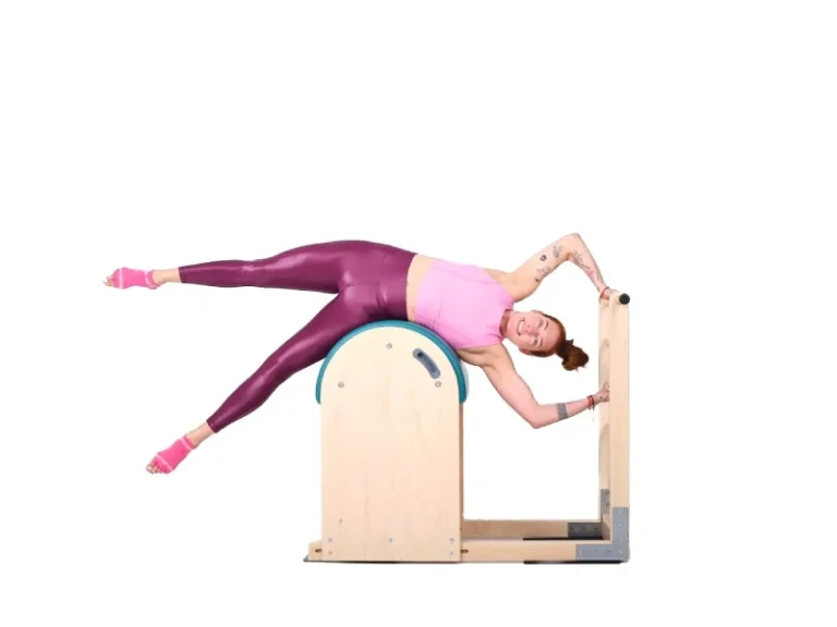 Pilates Side Stretch: Mở Rộng Cơ Thể Tuyệt Đỉnh Cùng Ladder Barrel