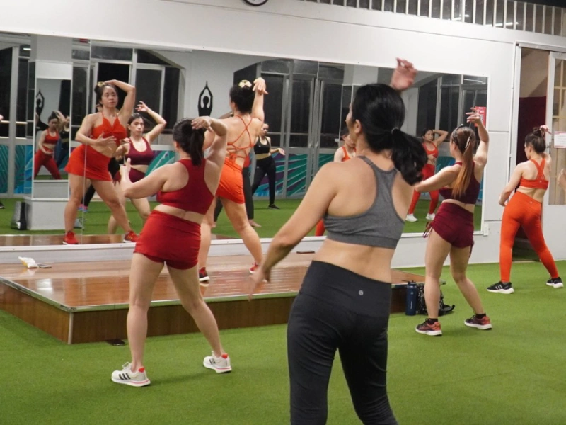 Lớp aerobic tại FitBox