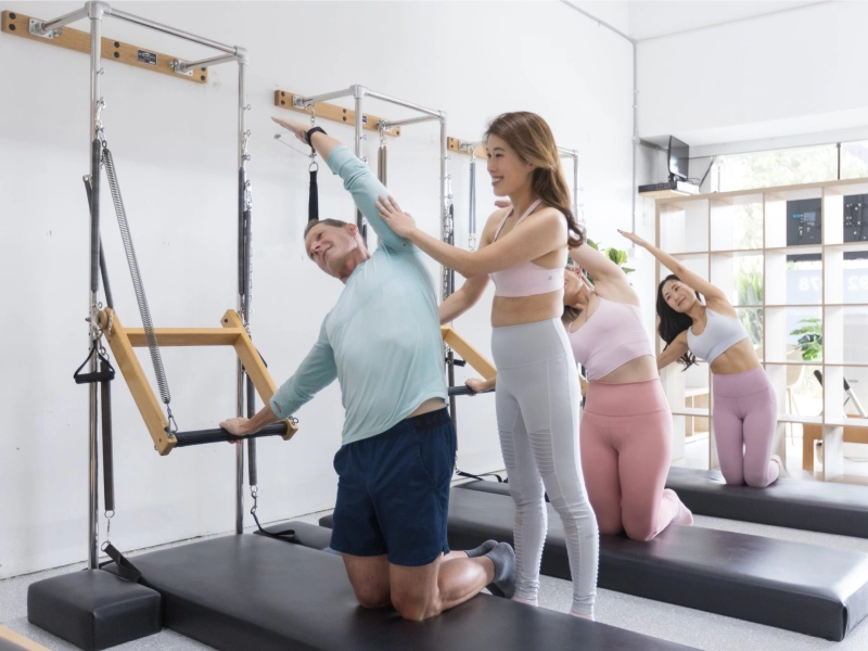 pilates-cadillac-va-pilates-tower-2-1 Máy tập Pilates Tower
