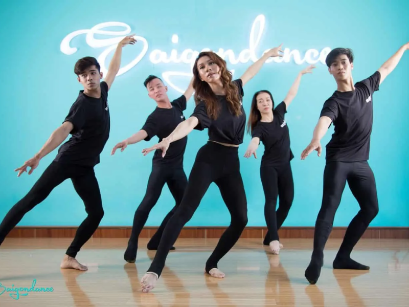 Học khiêu vũ tại Saigon dance
