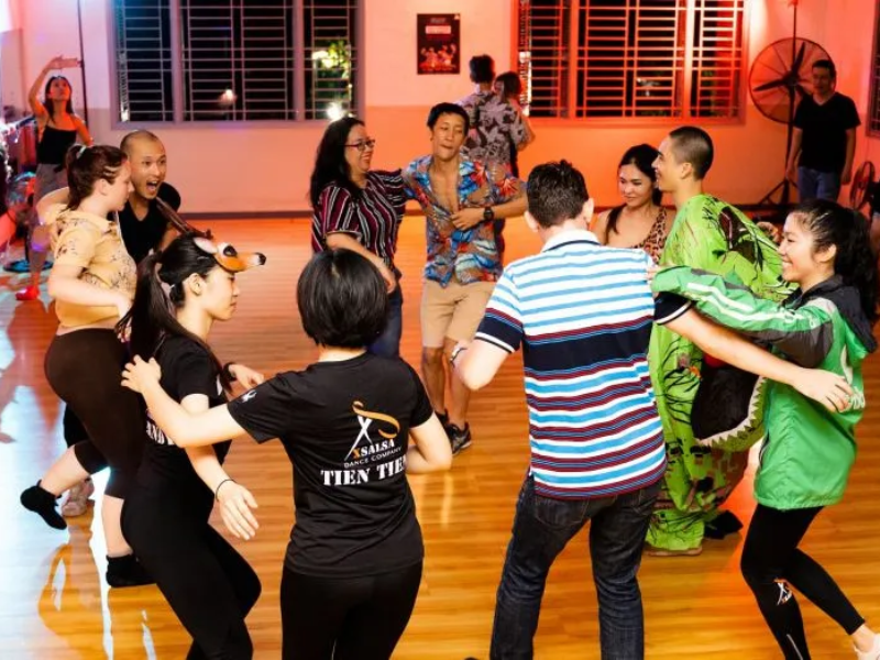 Học khiêu vũ tại XSalsa – Salsa Dance School