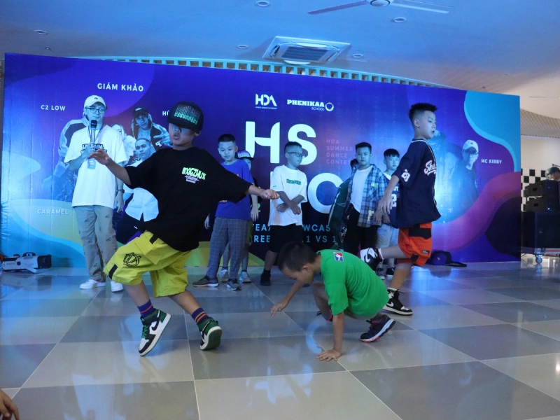 trung-tam-day-nhay-hien-dai-ha-noi-3-1 Trung tâm dạy nhảy hiện đại Hanoi Dance Academy