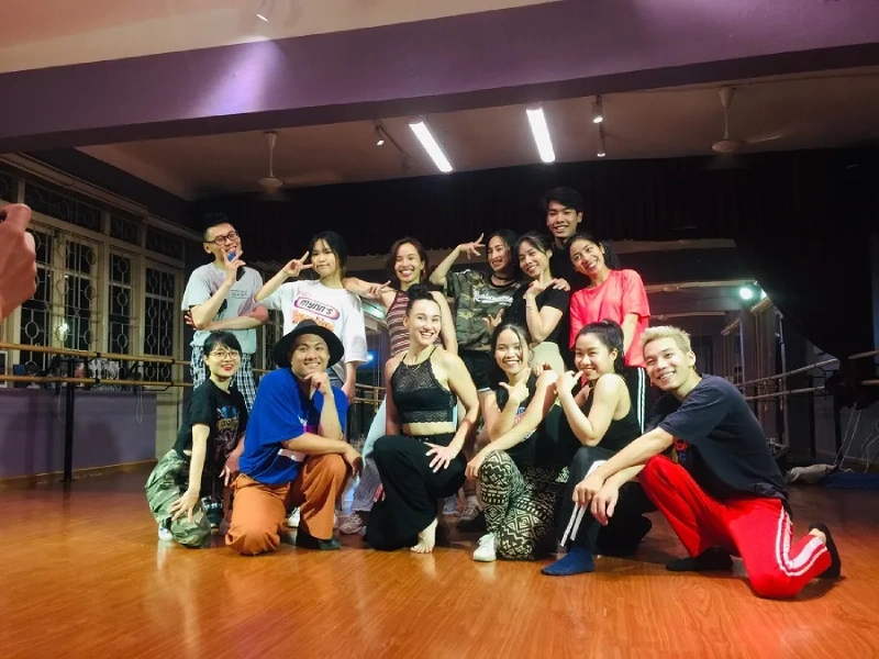 trung-tam-day-nhay-hien-dai-ha-noi-9-1 Trung tâm dạy nhảy hiện đại Wonder Dance Studio